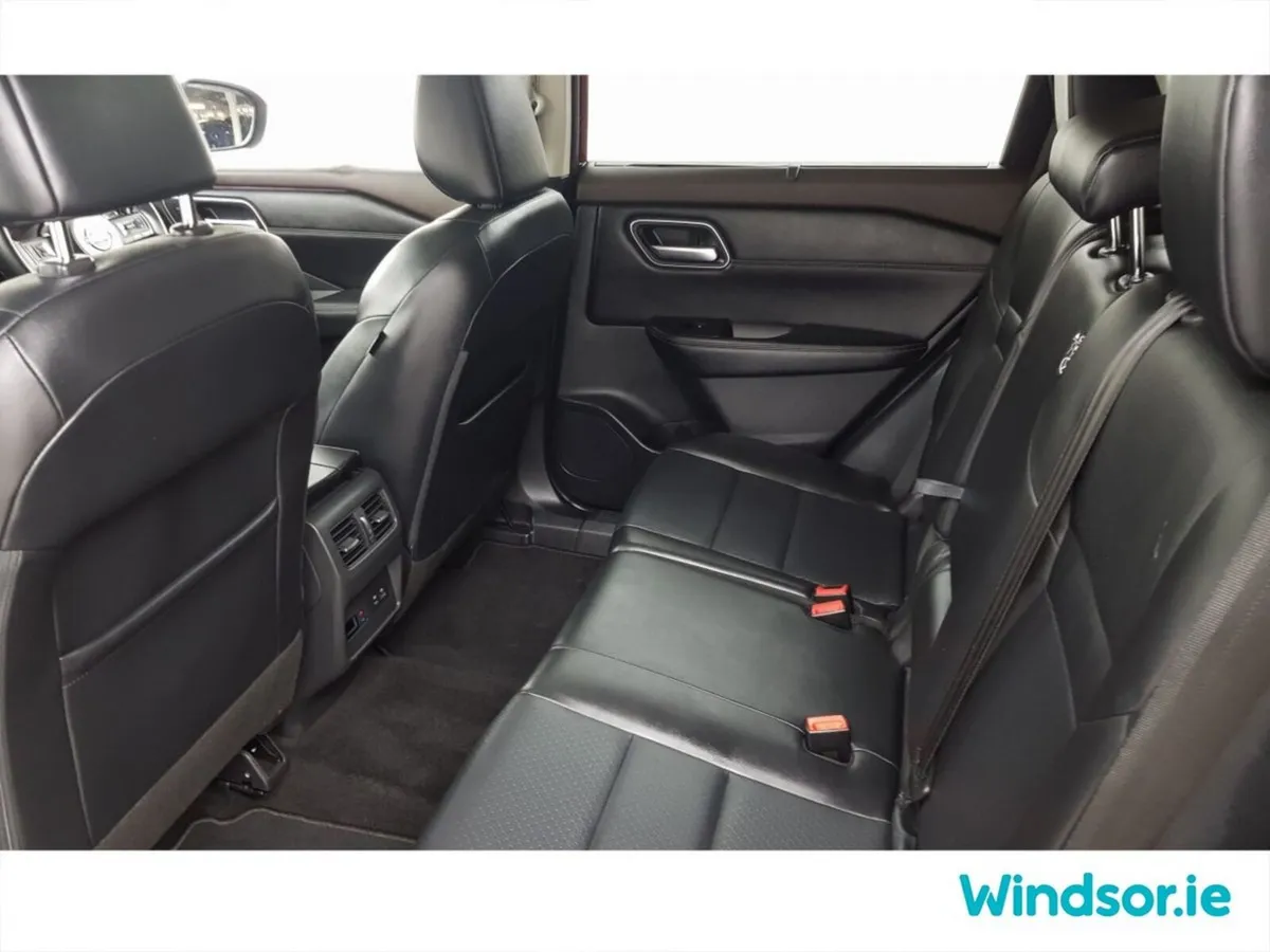 Nissan X-Trail SUV, Petrol Hybrid, 2023, Red