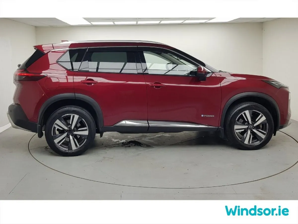 Nissan X-Trail SUV, Petrol Hybrid, 2023, Red