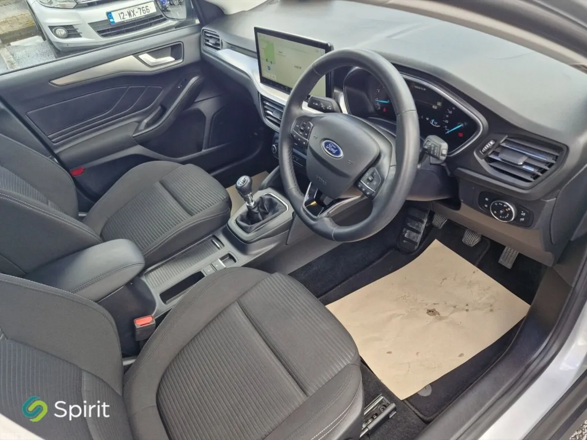 Ford Focus Hatchback, Petrol, 2023, Silver