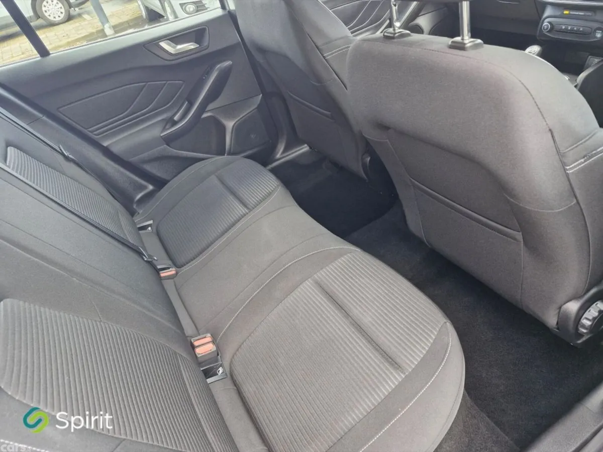 Ford Focus Hatchback, Petrol, 2023, Silver