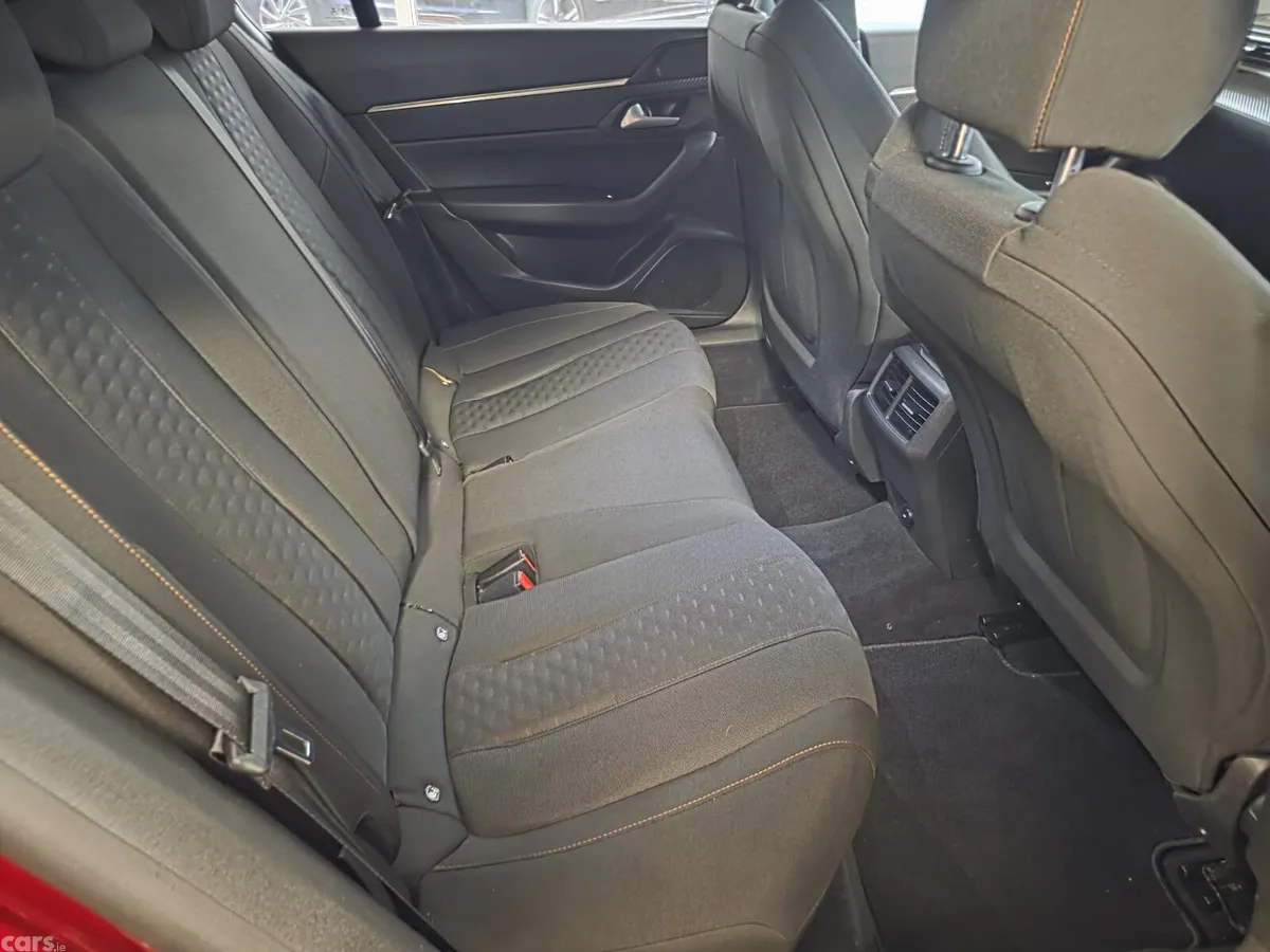 Peugeot 508 Hatchback, Diesel, 2020, Red