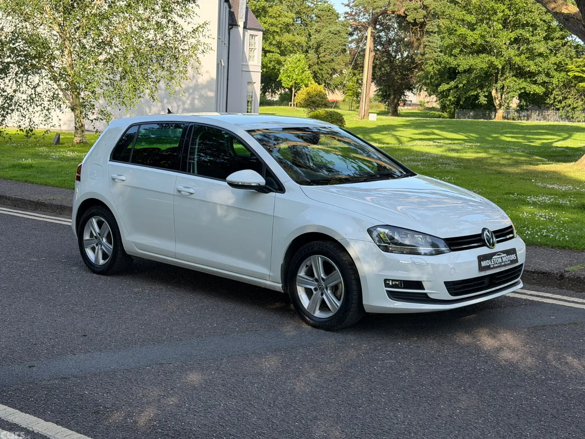 Volkswagen Golf Hatchback, Petrol, 2017, White