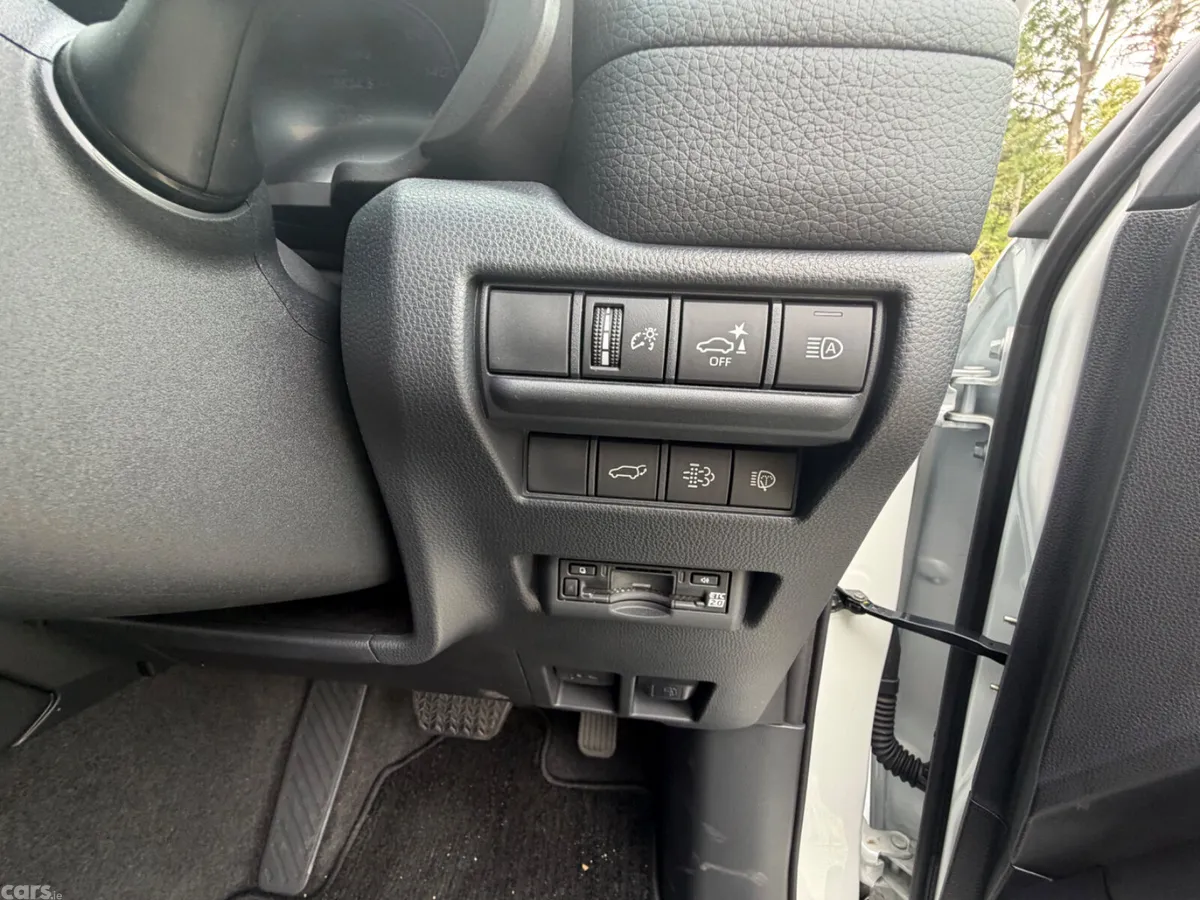 Toyota Land Cruiser SUV, Diesel, 2025, White