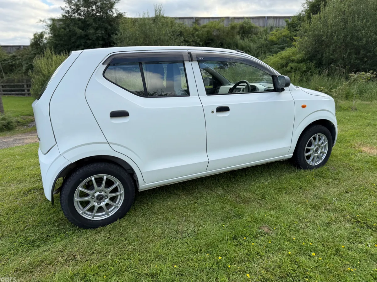 Suzuki Alto Hatchback, Petrol, 2017, White