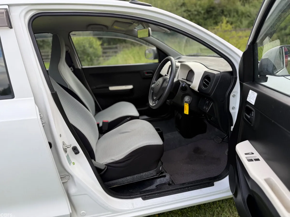 Suzuki Alto Hatchback, Petrol, 2017, White