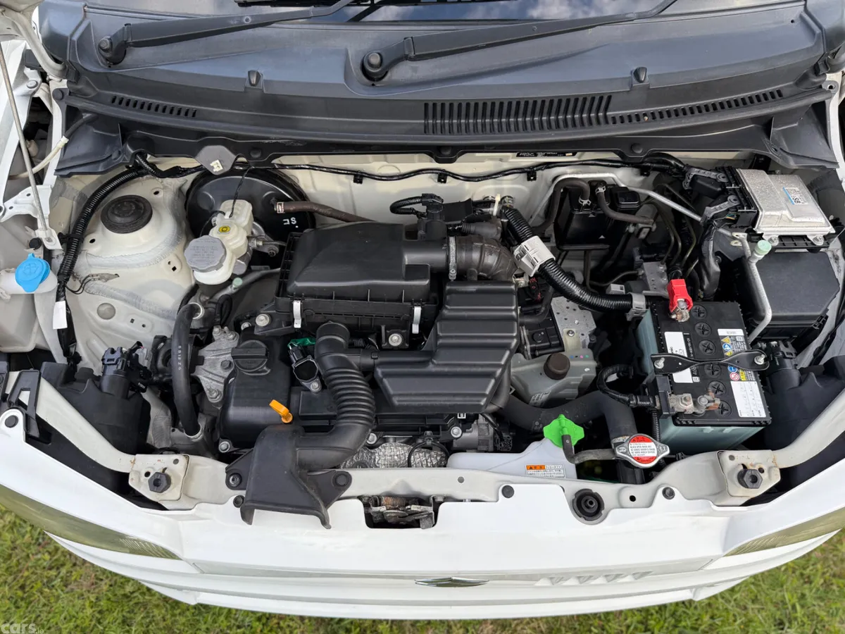 Suzuki Alto Hatchback, Petrol, 2017, White