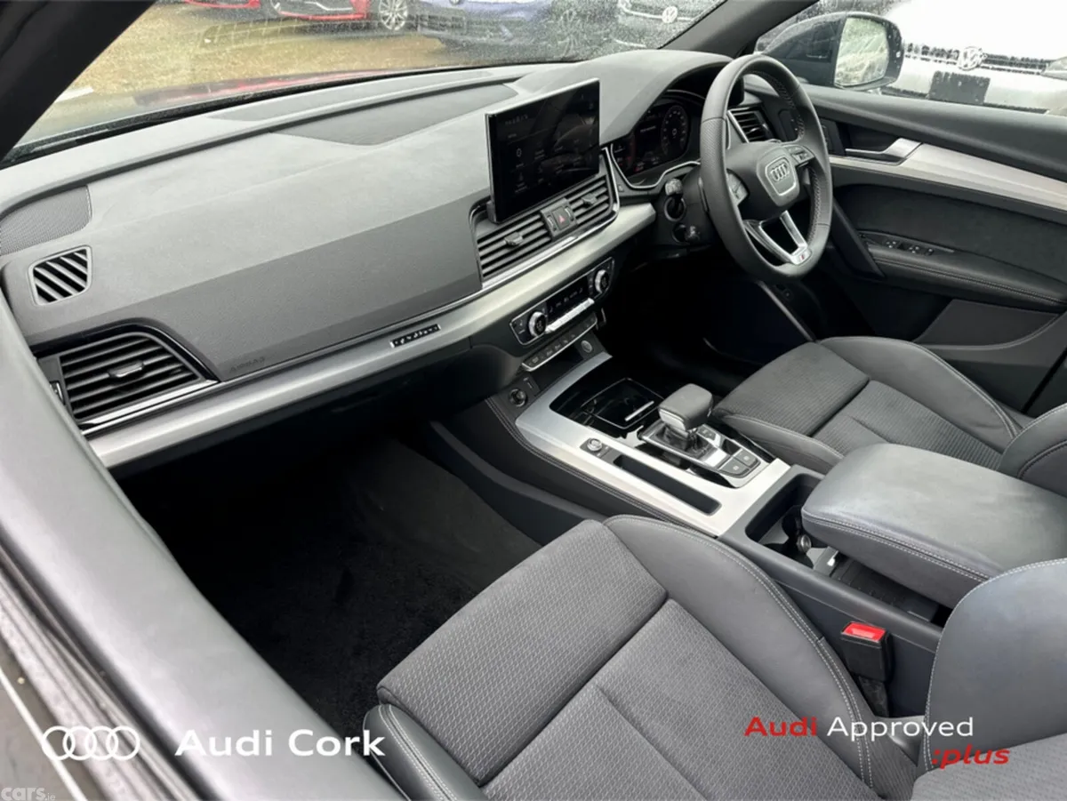 Audi Q5 Hatchback, Diesel, 2024, Grey