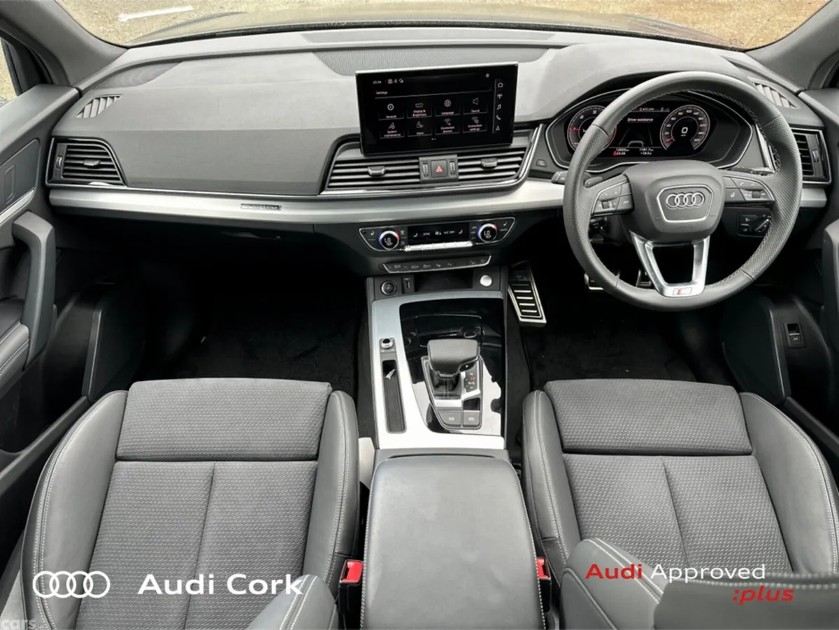 Audi Q5 Hatchback, Diesel, 2024, Grey