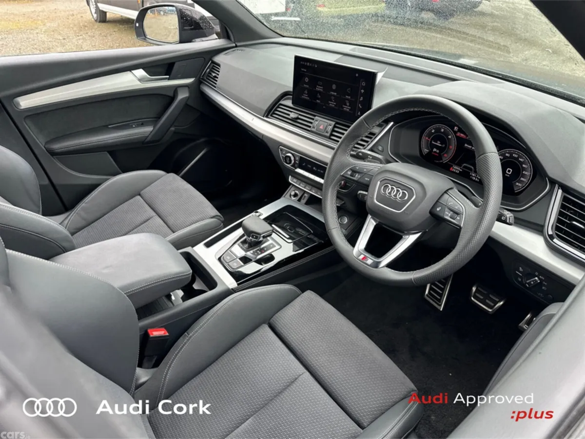 Audi Q5 Hatchback, Diesel, 2024, Grey