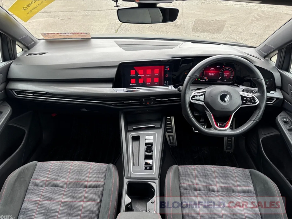 Volkswagen Golf Hatchback, Petrol, 2022, Grey