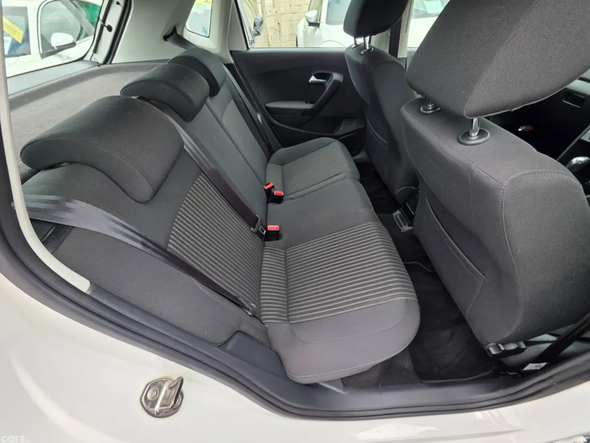 Volkswagen Polo Hatchback, Petrol, 2013, White