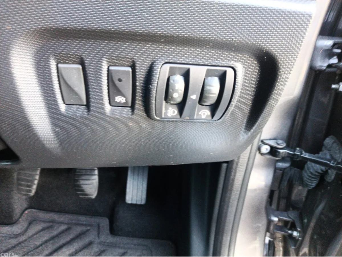 Renault Captur Hatchback, Diesel, 2016, Grey
