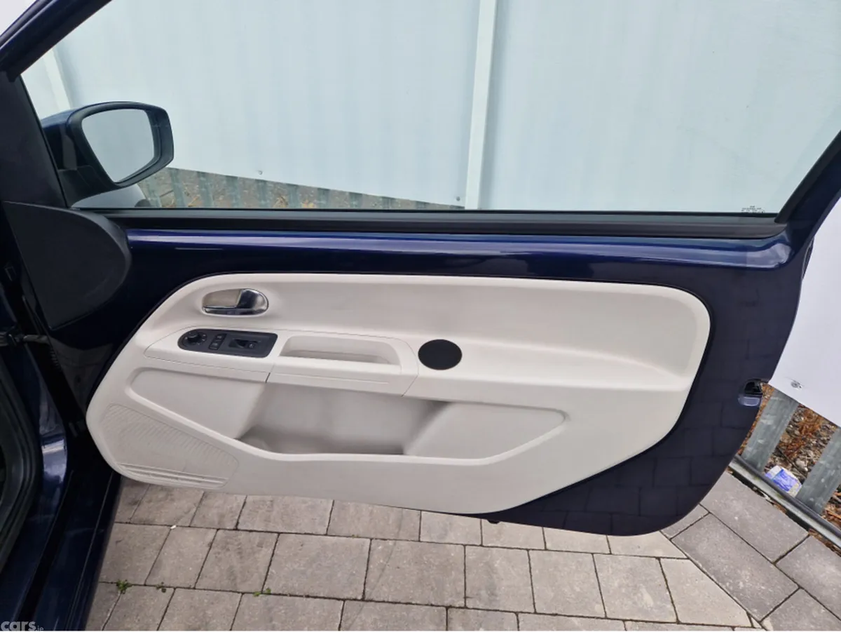 Volkswagen up! Hatchback, Petrol, 2015, Blue