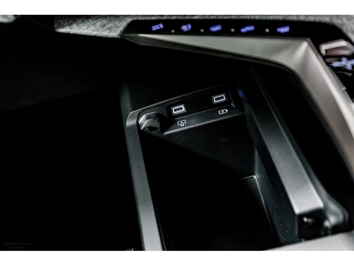 Peugeot 3008 SUV, Petrol Hybrid, 2026, Blue