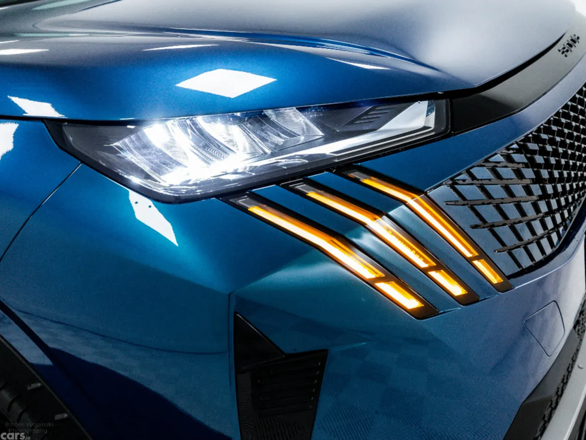 Peugeot 3008 SUV, Petrol Hybrid, 2026, Blue