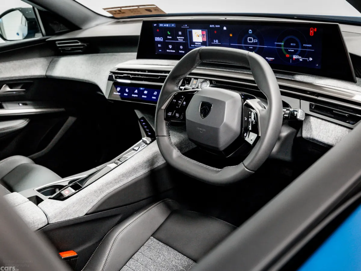 Peugeot 3008 SUV, Petrol Hybrid, 2026, Blue