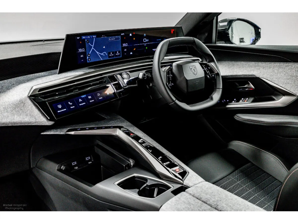 Peugeot 3008 SUV, Petrol Hybrid, 2026, Blue