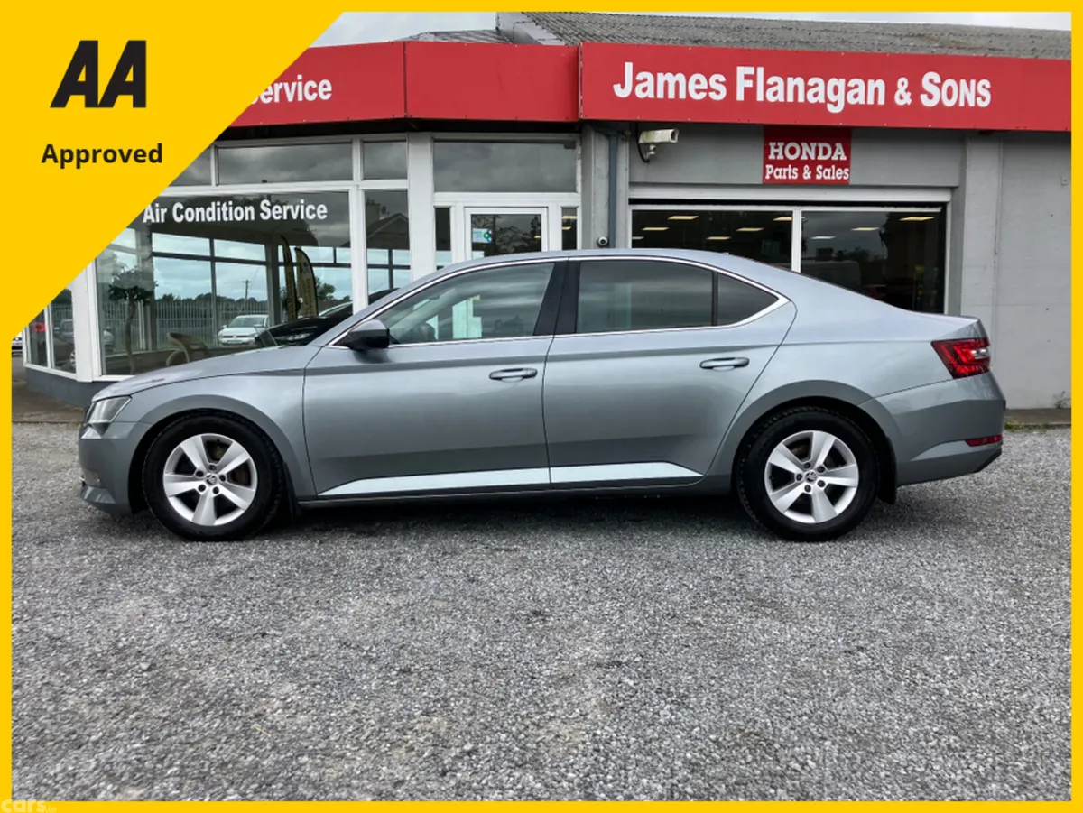 Skoda Superb Hatchback, Diesel, 2016, Grey