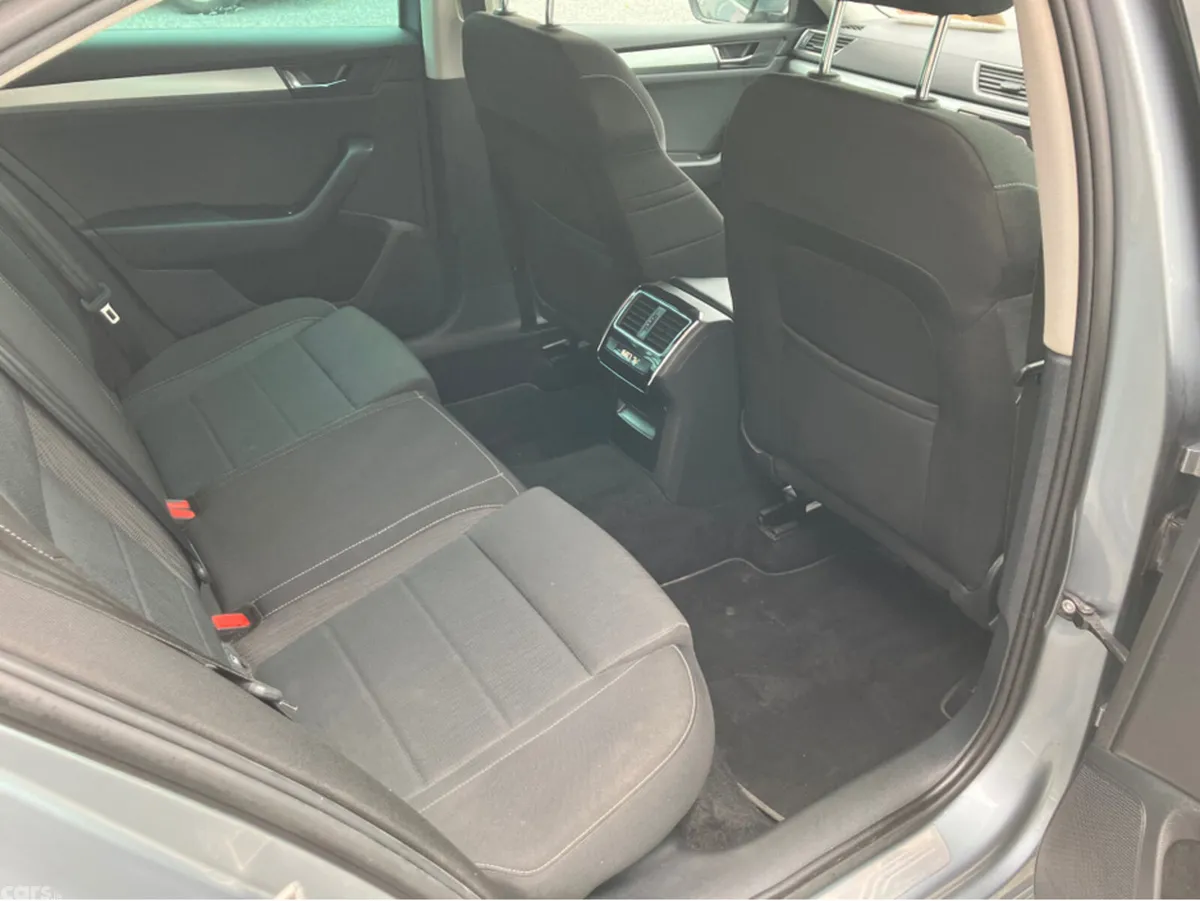 Skoda Superb Hatchback, Diesel, 2016, Grey