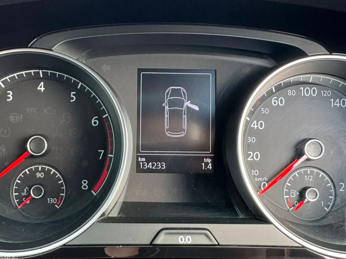 Volkswagen Golf Hatchback, Petrol, 2015, Grey