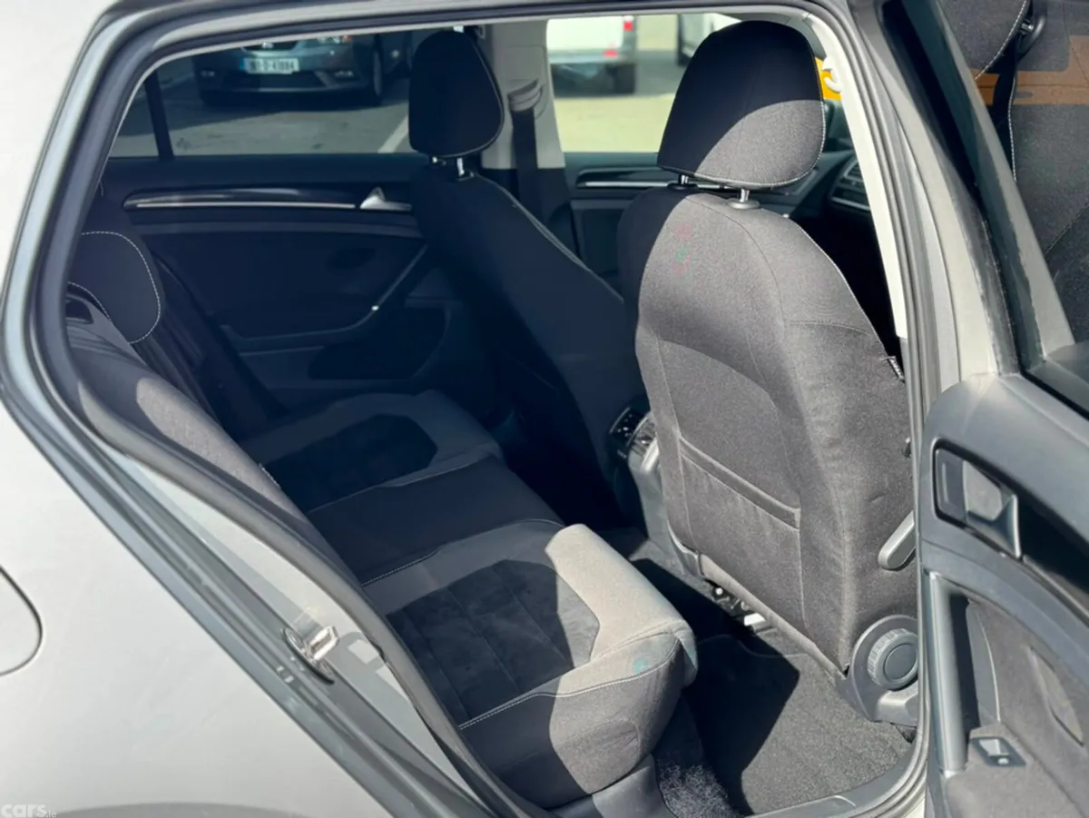 Volkswagen Golf Hatchback, Petrol, 2015, Grey