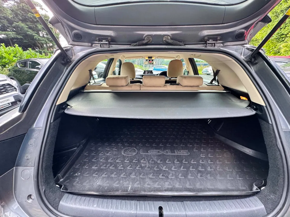 Lexus CT Hatchback, Petrol Hybrid, 2015, Grey