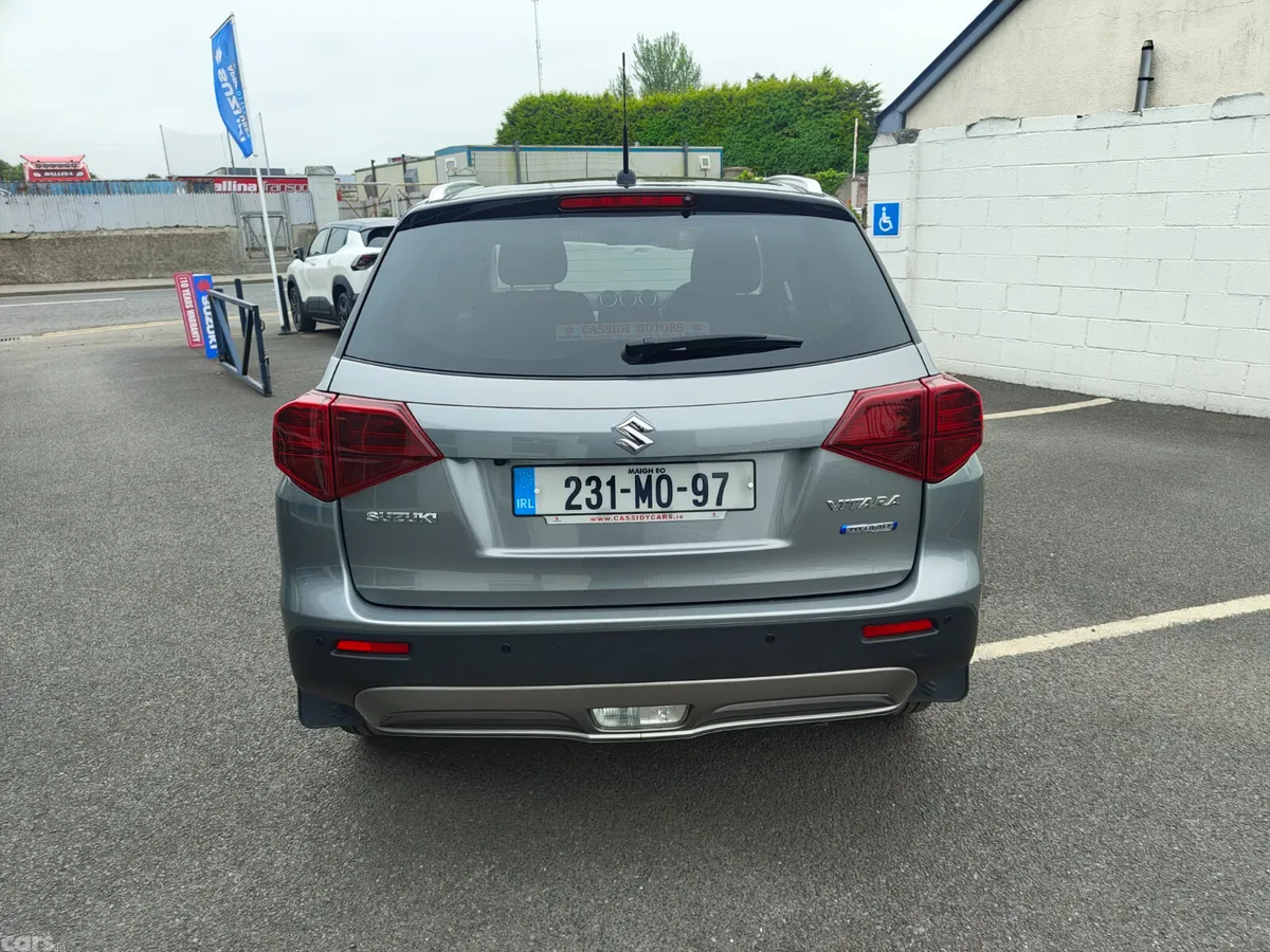 Suzuki Vitara SUV, Petrol, 2023, Grey