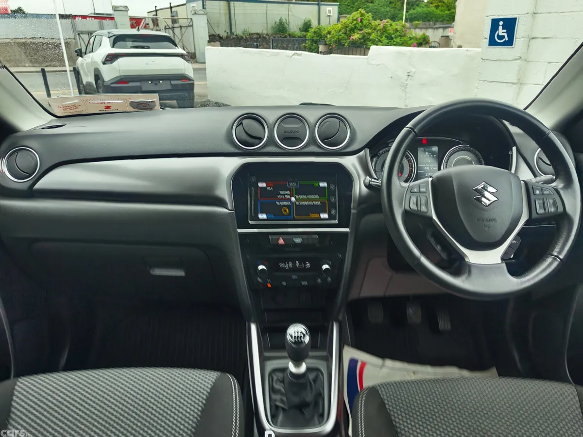 Suzuki Vitara SUV, Petrol, 2023, Grey