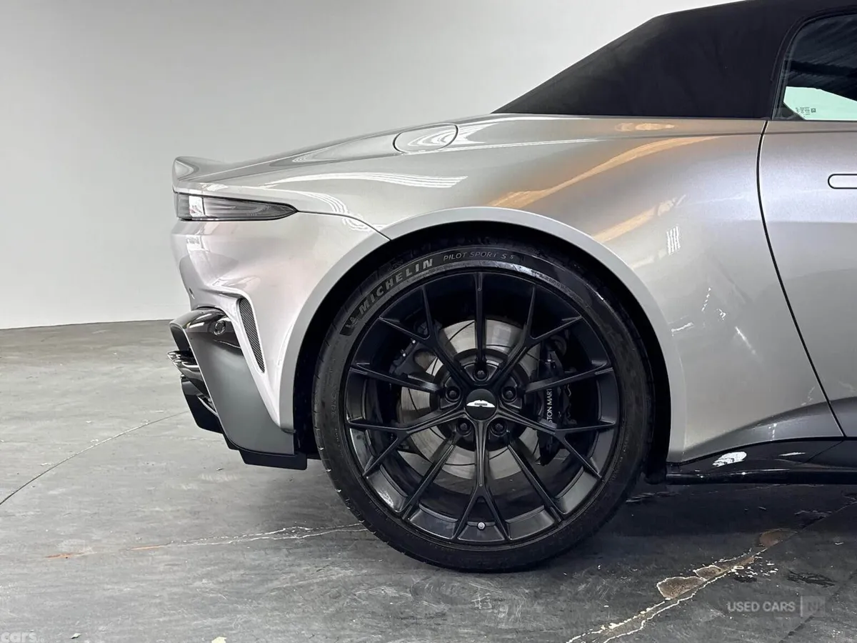 Aston Martin Vantage Coupe, Petrol, 2025, Silver