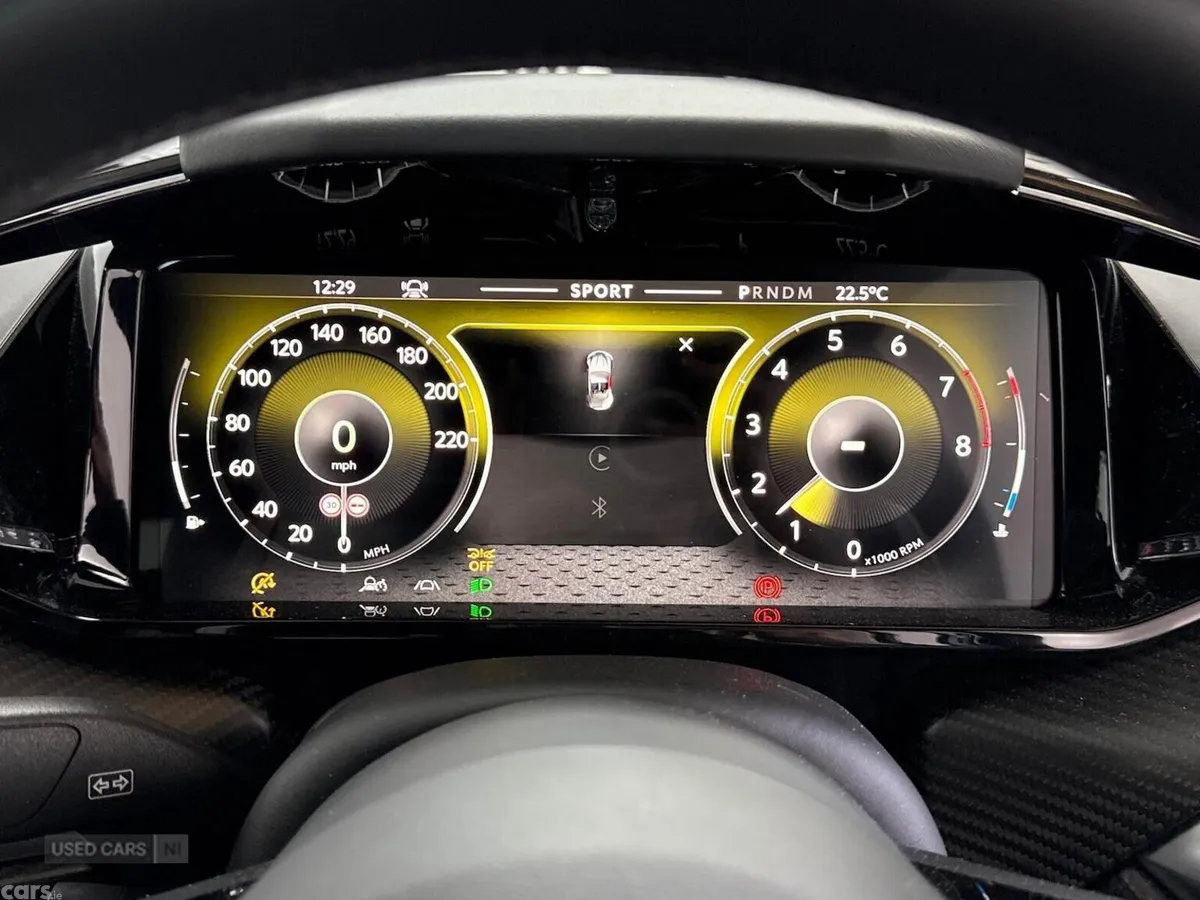 Aston Martin Vantage Coupe, Petrol, 2025, Silver