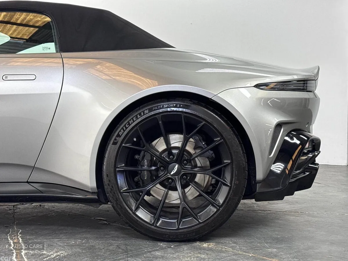 Aston Martin Vantage Coupe, Petrol, 2025, Silver