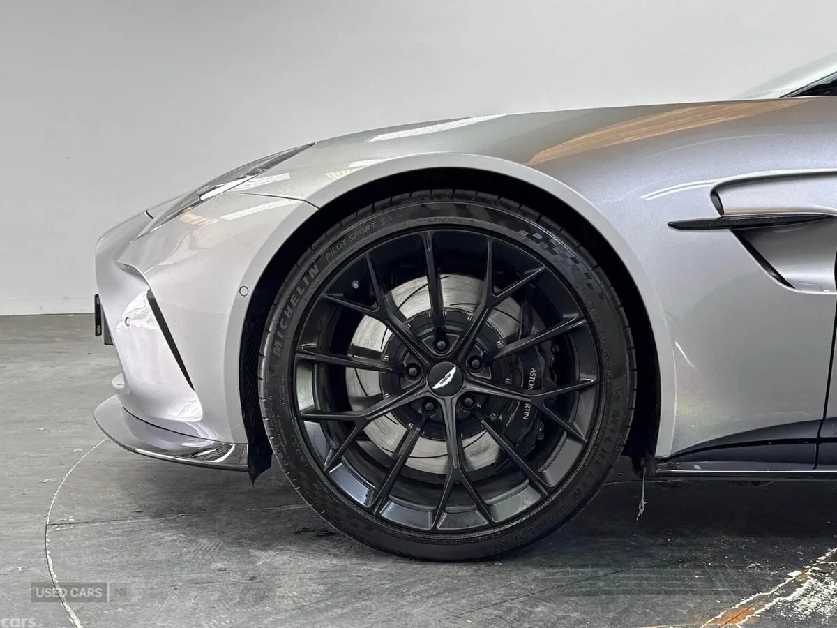 Aston Martin Vantage Coupe, Petrol, 2025, Silver