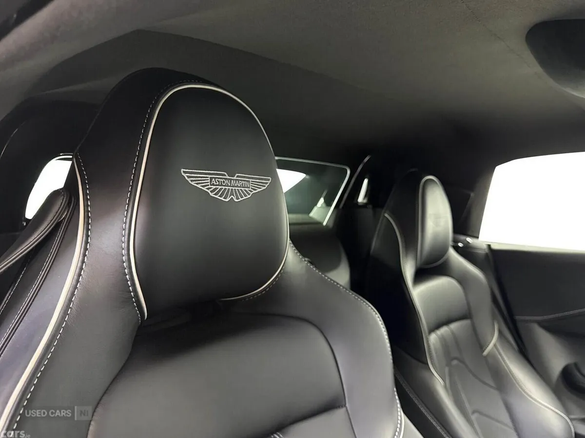 Aston Martin Vantage Coupe, Petrol, 2025, Silver