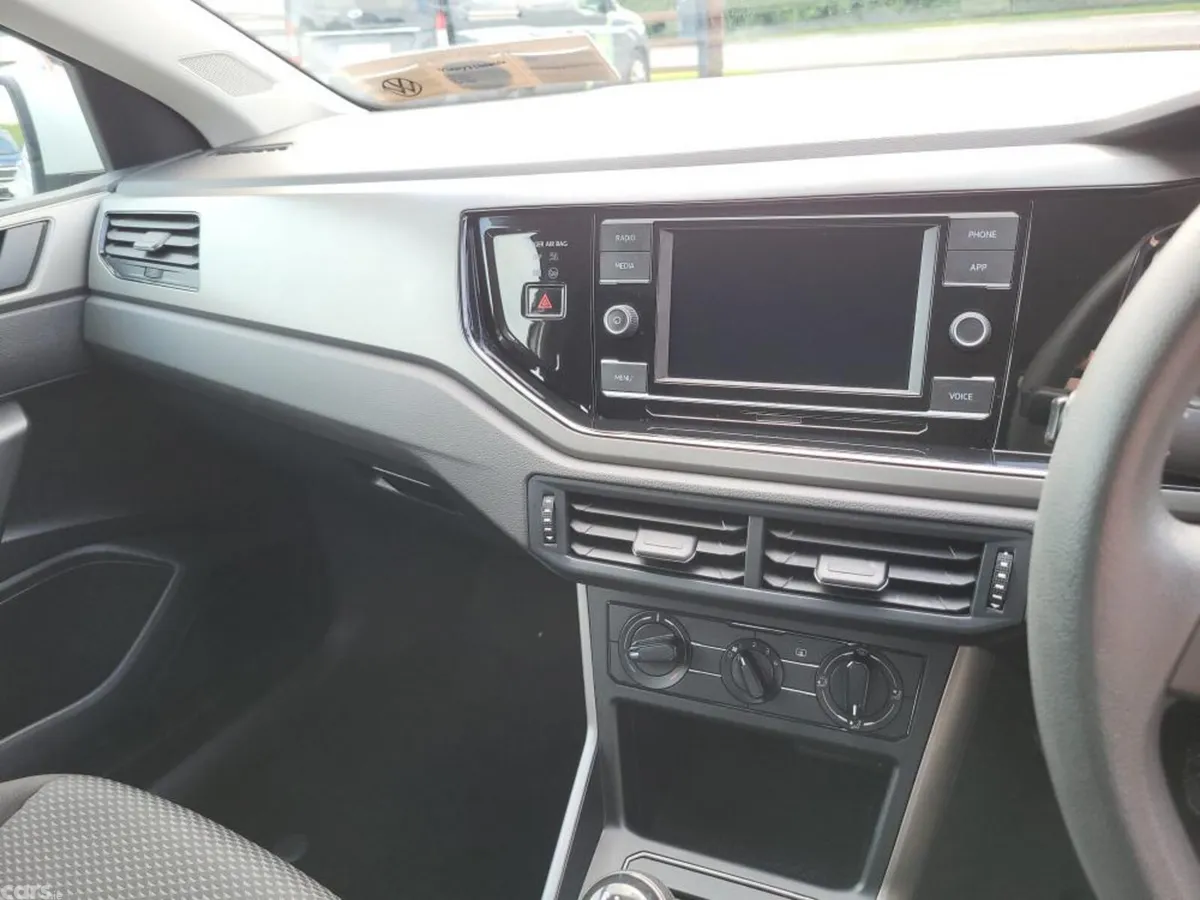 Volkswagen Polo Hatchback, Petrol, 2020, White