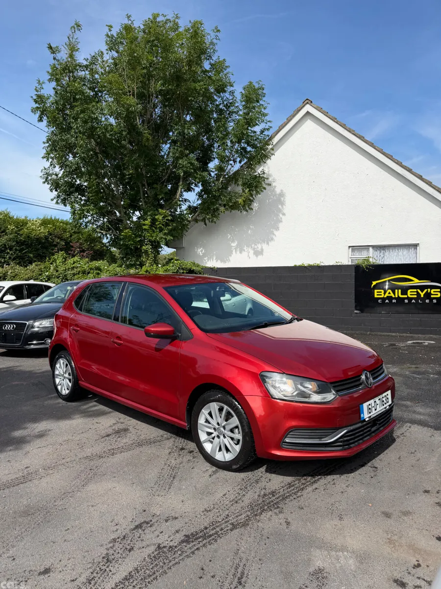 Volkswagen Polo Hatchback, Petrol, 2016, Red