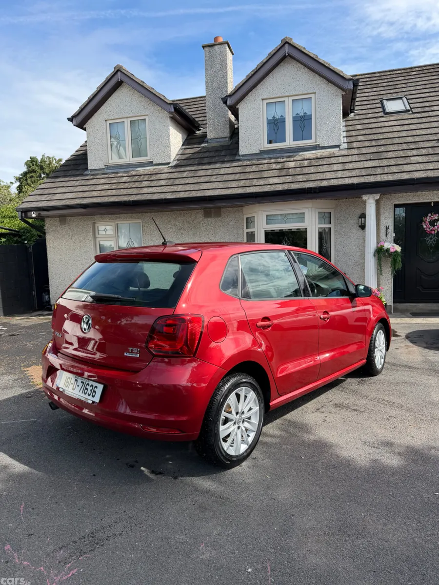 Volkswagen Polo Hatchback, Petrol, 2016, Red