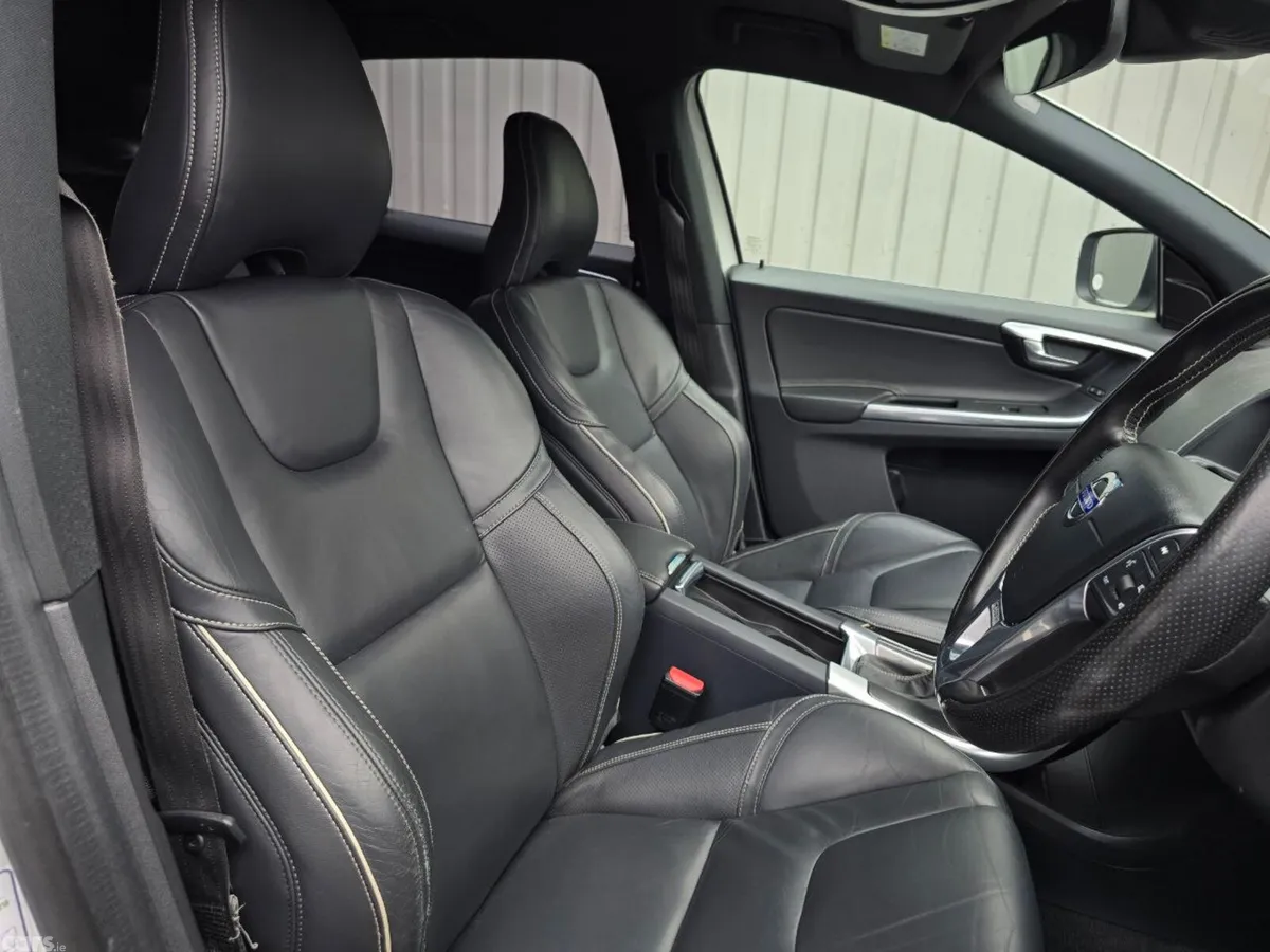 Volvo XC60 SUV, Diesel, 2016, White