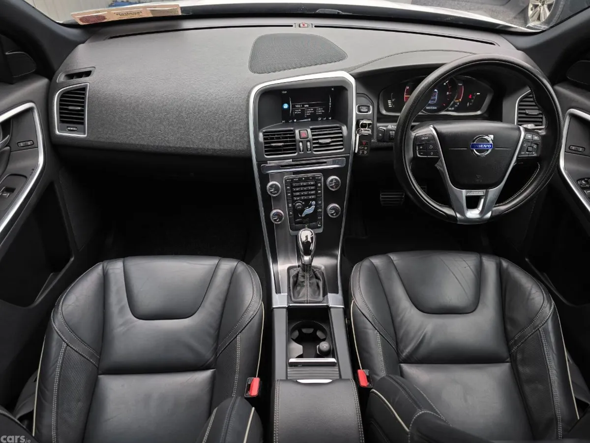 Volvo XC60 SUV, Diesel, 2016, White