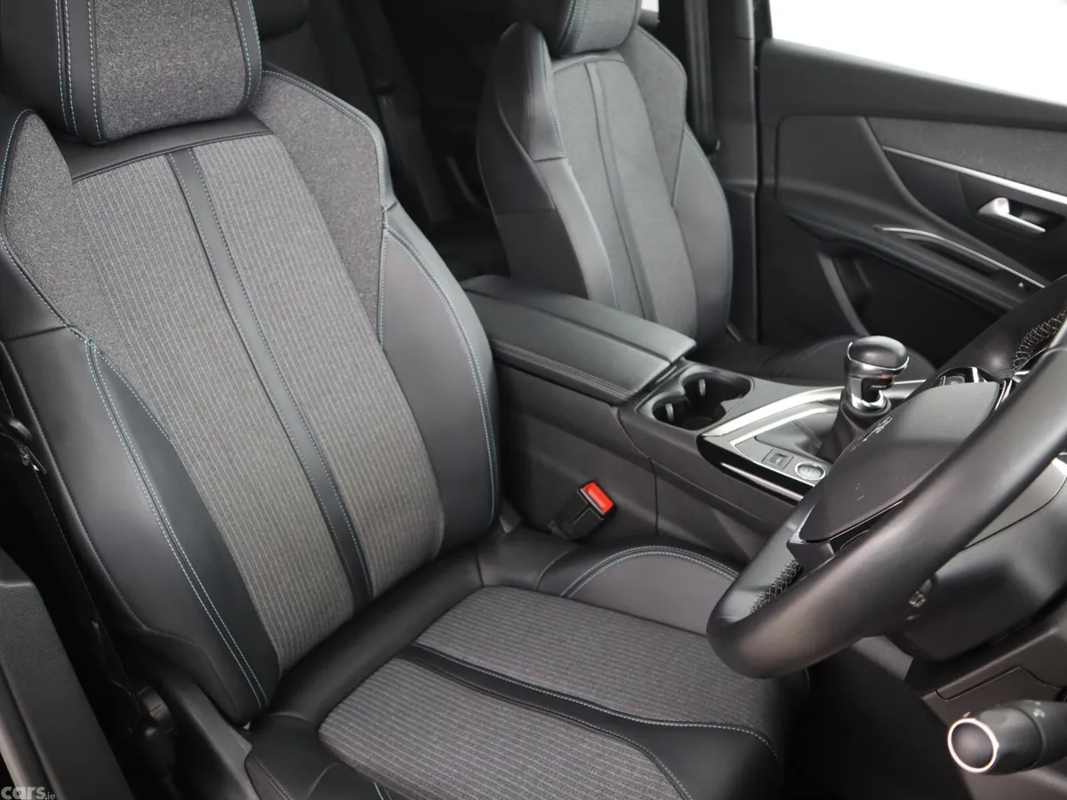 Peugeot 3008 SUV, Diesel, 2022, Black