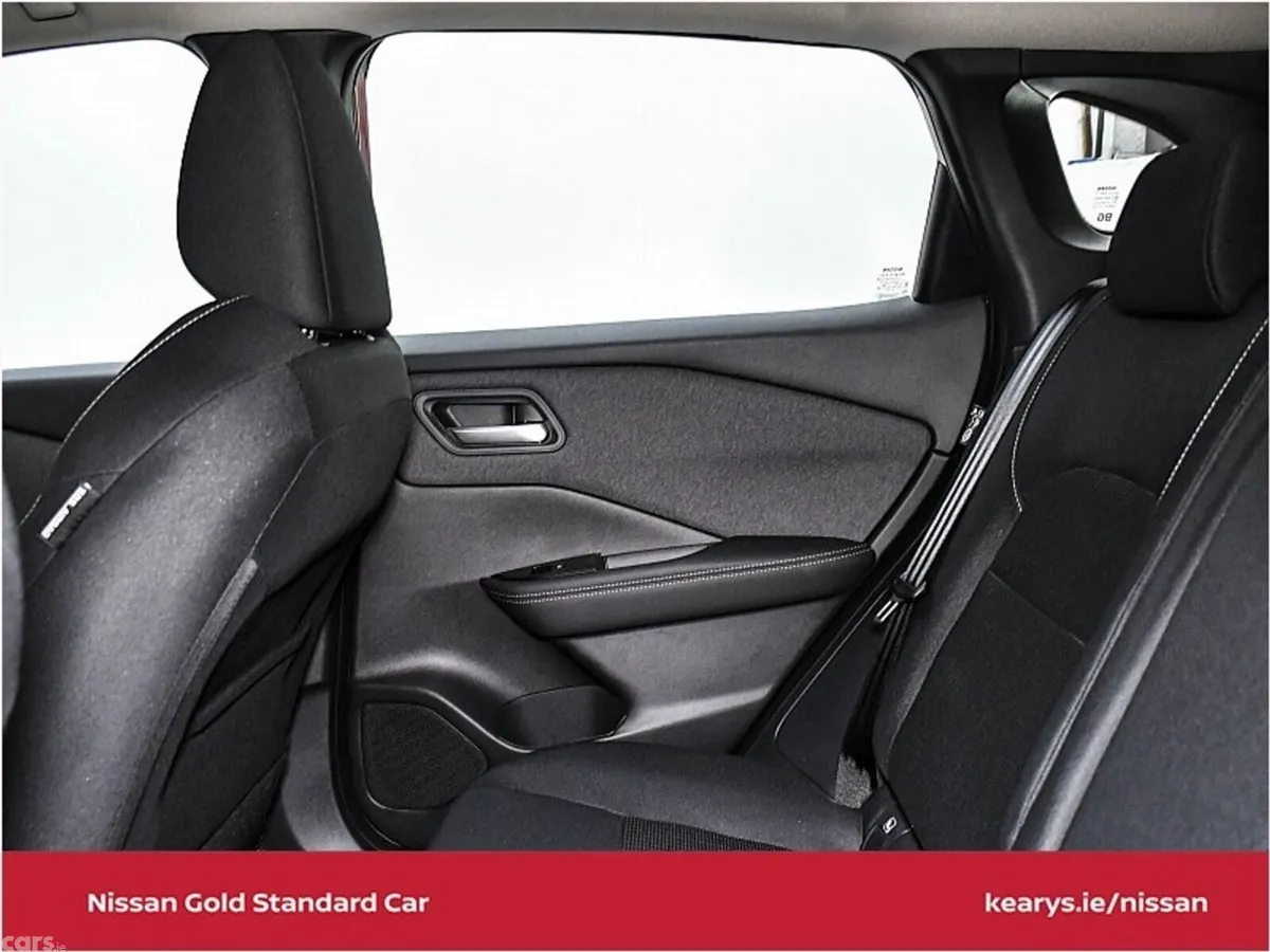 Nissan Qashqai SUV, Petrol Hybrid, 2026, Red