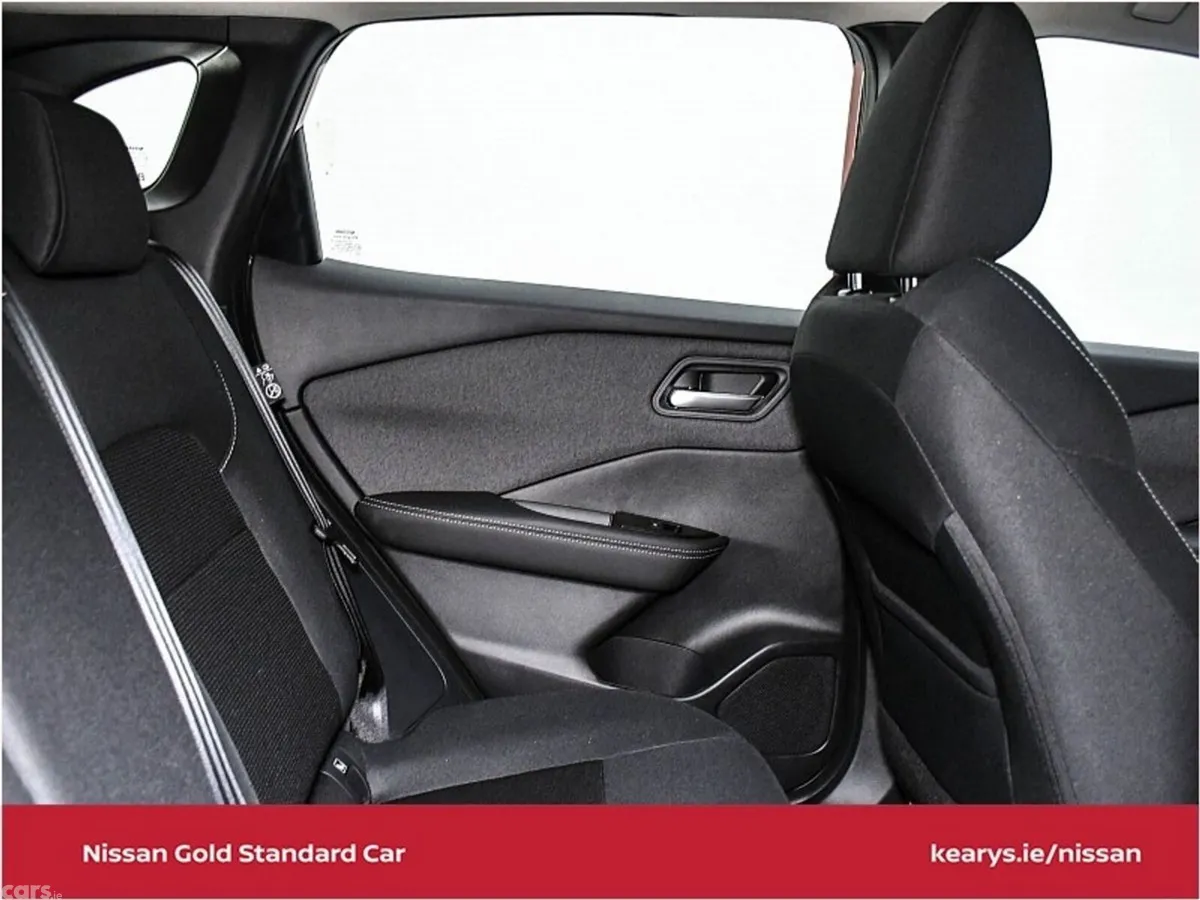 Nissan Qashqai SUV, Petrol Hybrid, 2026, Red