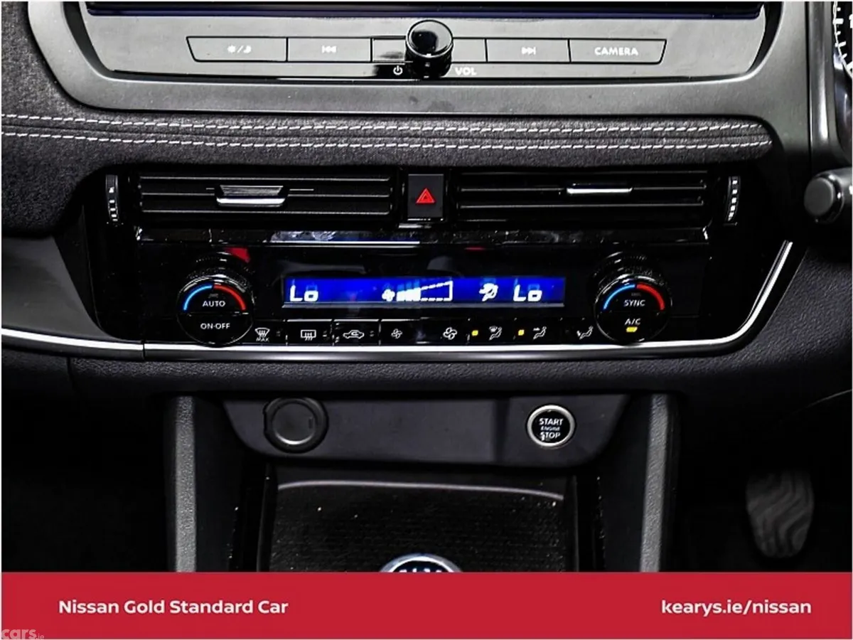 Nissan Qashqai SUV, Petrol Hybrid, 2026, Red