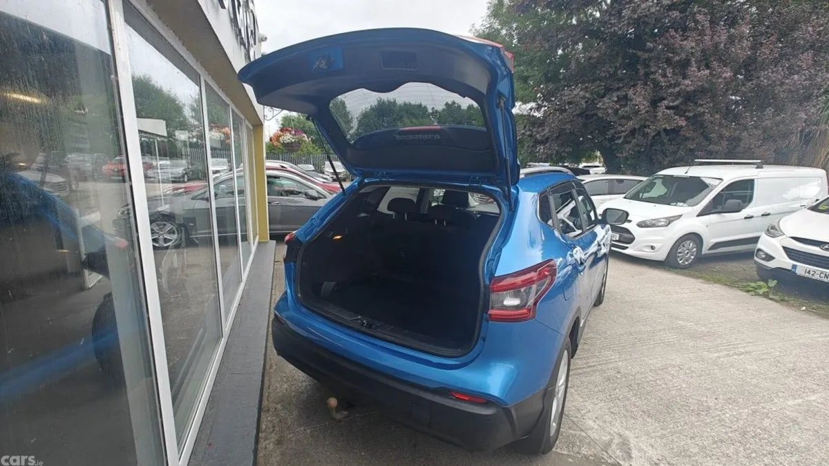 Nissan Qashqai MPV, Diesel, 2018, Blue