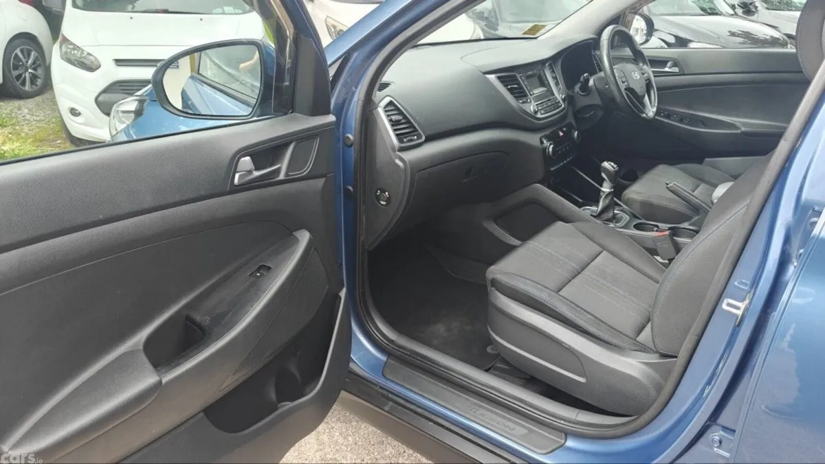 Hyundai Tucson SUV, Petrol, 2016, Blue