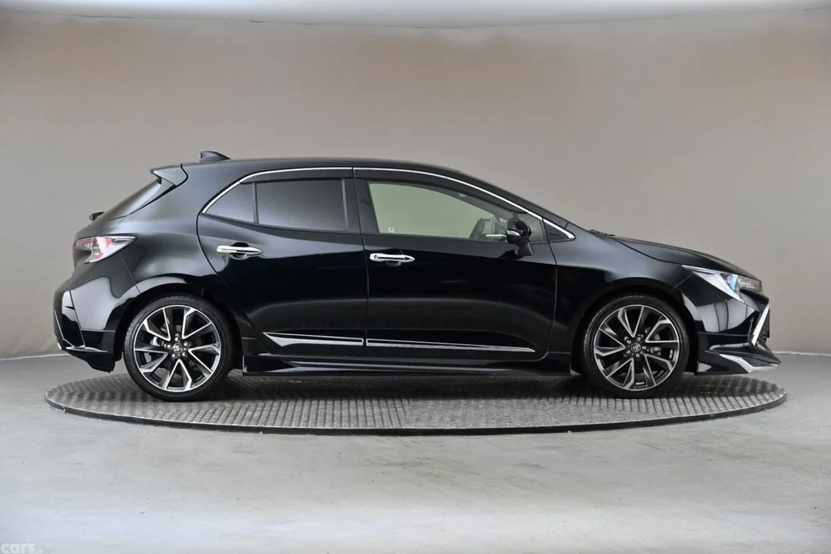 Toyota Corolla Hatchback, Petrol Hybrid, 2021, Black
