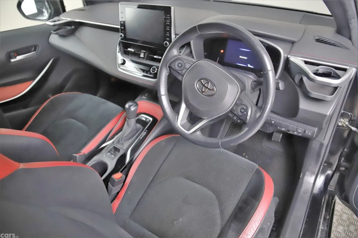 Toyota Corolla Hatchback, Petrol Hybrid, 2021, Black