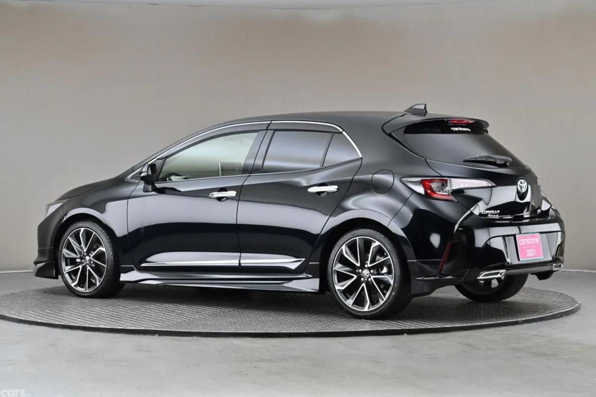 Toyota Corolla Hatchback, Petrol Hybrid, 2021, Black