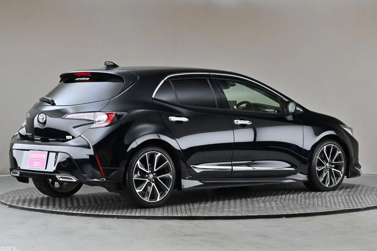 Toyota Corolla Hatchback, Petrol Hybrid, 2021, Black