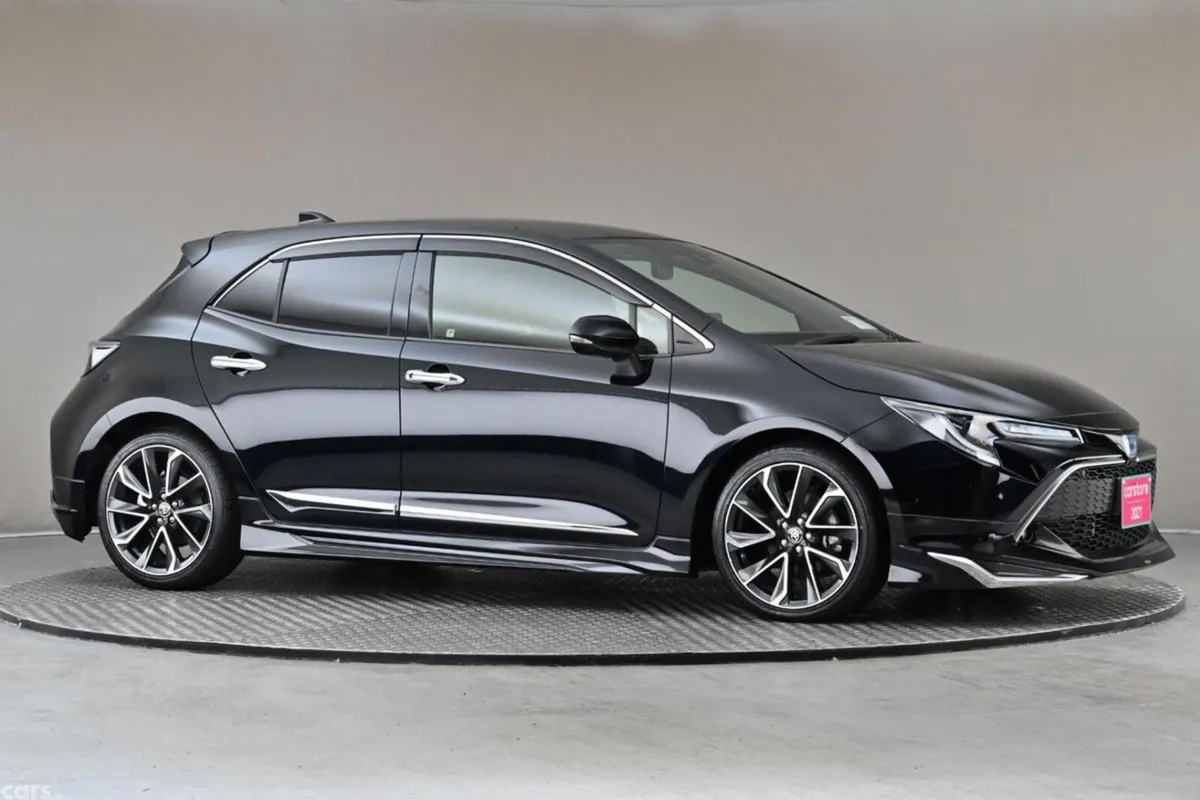 Toyota Corolla Hatchback, Petrol Hybrid, 2021, Black