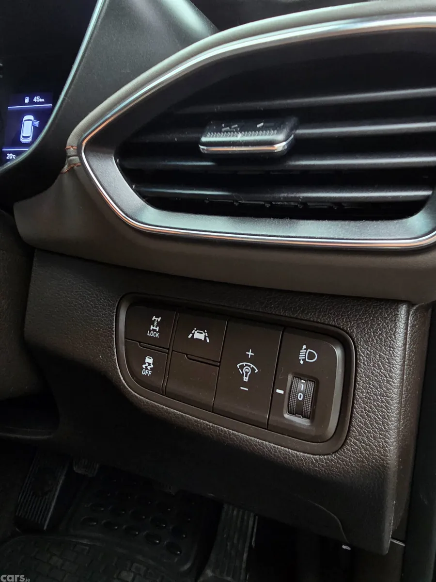 Hyundai Santa Fe SUV, Diesel, 2018, Black